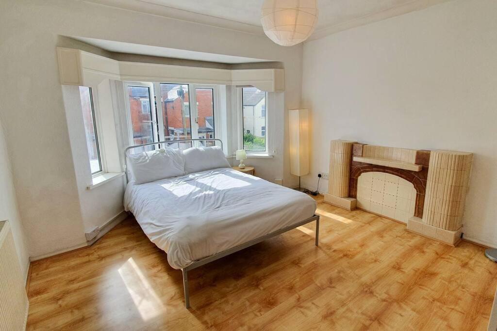 Free Parking-Central Location Cardiff Ngoại thất bức ảnh